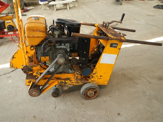 ขายเครื่องตัดคอนกรีต ROBIN FY80 พร้อมใช้งาน ขายเครื่องตัดคอนกรีต ROBIN FY80 พร้อมใช้งาน