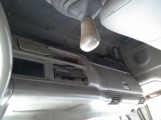 ด่วนขายถูก(หรือเเลกFC 5.5เมตร)ISUZU NPR 120 ฝาขาว รถห้างแท้ เดิมๆทุกชิ้น ไม่มีเฉี่ยวชน เครื่องดี ขับดี ครัทซีเงาสวย