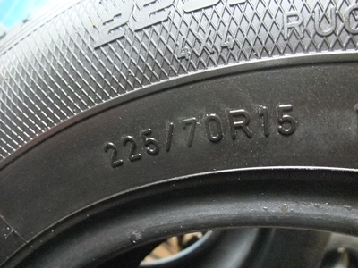 ยาง Goodyear 225/70/15 ปี 11