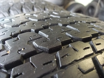 ยาง Bridgestone 255/70/15 ปี 09