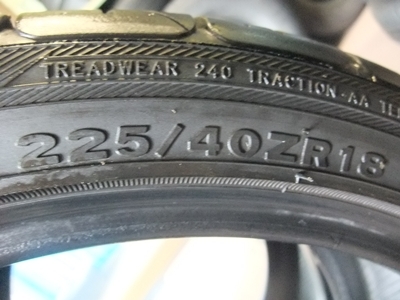 ยางไต้หวัน 225/40/18 ปี 08,09