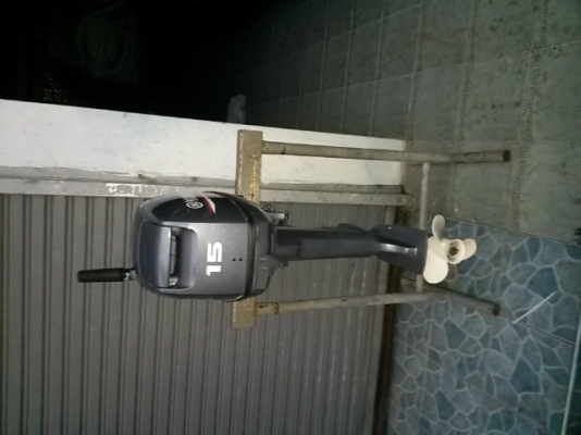 ขายเครื่องเรือ15แรงหัวมนครับ2จังหวะสดมากครับ ขายเครื่องเรือ15แรงหัวมนครับ2จังหวะสดมากครับ