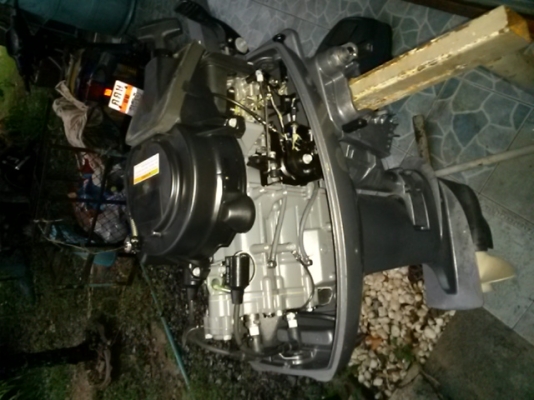 ขายเครื่องเรือ15แรงหัวมนครับ2จังหวะสดมากครับ ขายเครื่องเรือ15แรงหัวมนครับ2จังหวะสดมากครับ