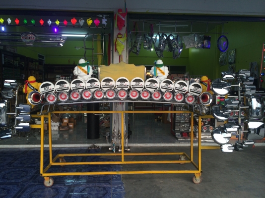 ขายปลีกส่ง เสาธงสั้น ยาว ราวไฟ ราวบันไดข้าง กรอบไฟท้ายเลส ขากระจก ทุกรุ่น
