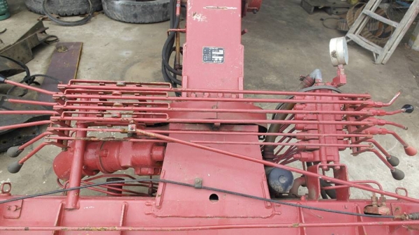 เครน Unic 2ตัน สภาพ90\%