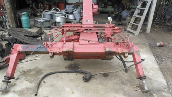 เครน Unic 2ตัน สภาพ90\%