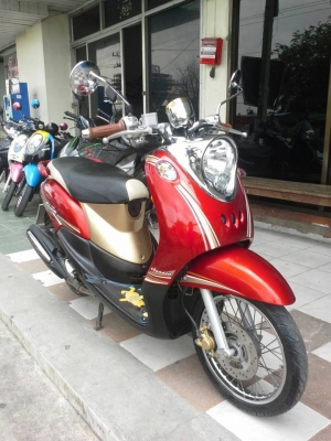 Yamaha Fino เกแยกส่วน ปี 2555 รถสวย ลายคลาสสิค