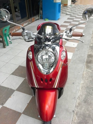 Yamaha Fino เกแยกส่วน ปี 2555 รถสวย ลายคลาสสิค