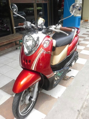 Yamaha Fino เกแยกส่วน ปี 2555 รถสวย ลายคลาสสิค