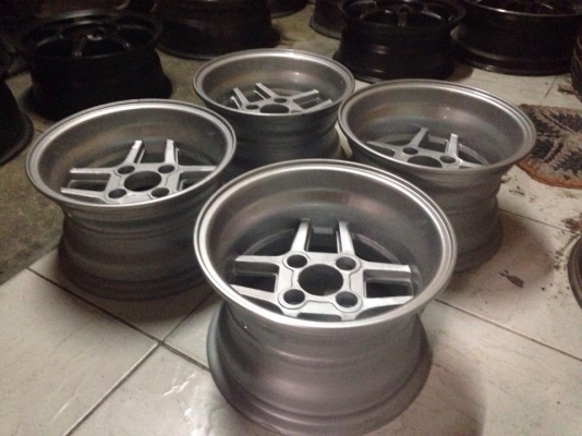 ล้อทอม  tom ขอบ13 หน้า8หลัง9  4/110