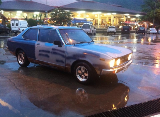 ขาย toyota carina ta12 สปอร์2ประตู เดิมๆ ปี2516 สาดสีอย่างเดียว