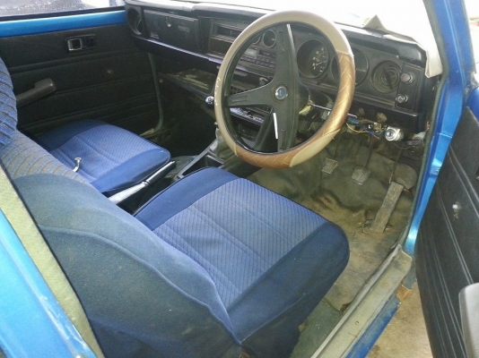 ขาย toyota carina ta12 สปอร์2ประตู เดิมๆ ปี2516 สาดสีอย่างเดียว