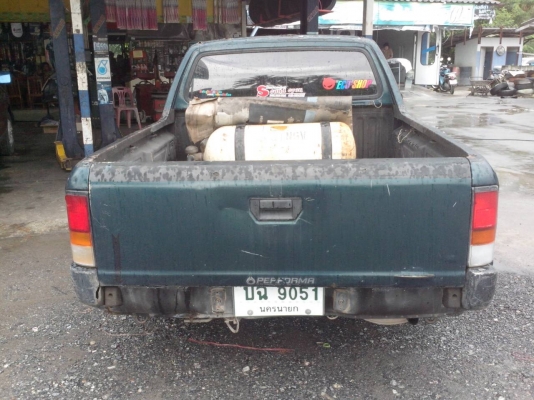 Nissan Nv เดิมๆๆ ติดแก๊สแล้ว Nissan Nv เดิมๆๆ ติดแก๊สแล้ว