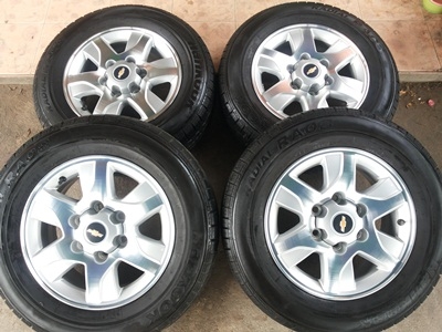 ขายล้อแม็กChevrolet trail blazer ขอบ16 พร้อมยางปี12 4 ล้อ