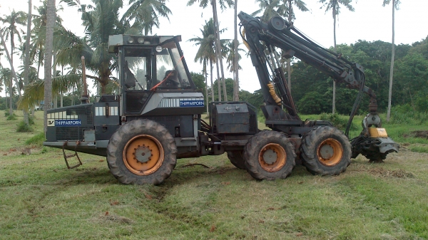 ขายรถโค่น,ตัด,คีบไม้