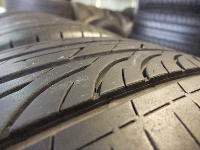 ยาง Bridgestone 215/55/17 ปี 12