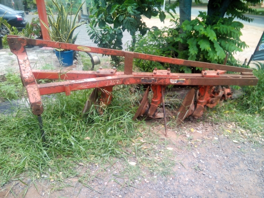 ผานบุกเบิก3x22"ตราช้าง  ตามสภาพราคาถูกๆมีหลายตัวราคาเดียว17000บาท