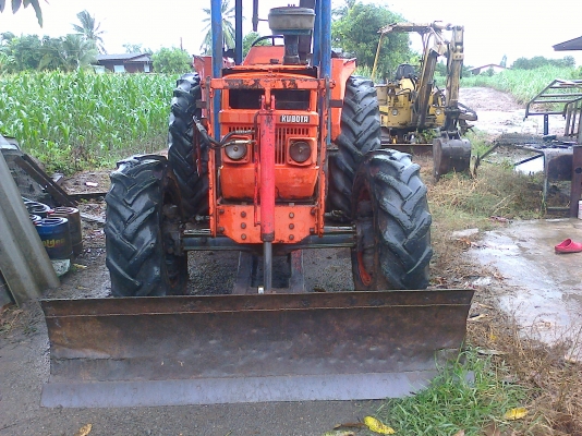 ขายรถไถ คูโบต้า  M  8950  พร้อมใช้