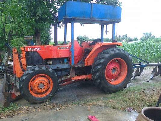 ขายรถไถ คูโบต้า  M  8950  พร้อมใช้