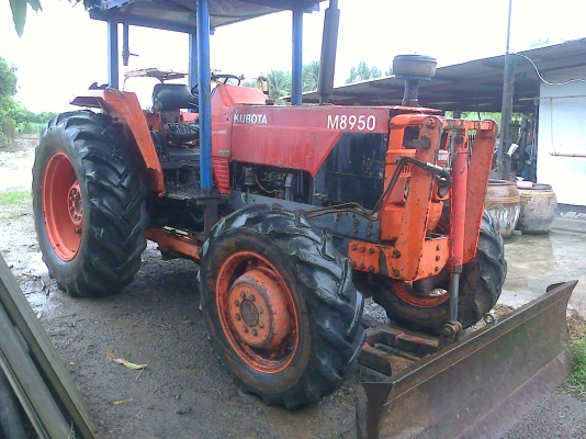 ขายรถไถ คูโบต้า  M  8950  พร้อมใช้