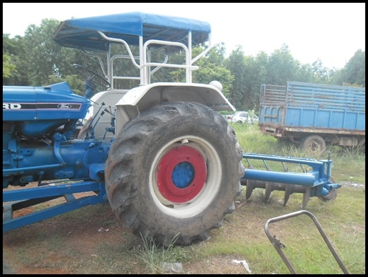 รถไถฟอร์ด 6,6xx T1 สภาพสวยๆ