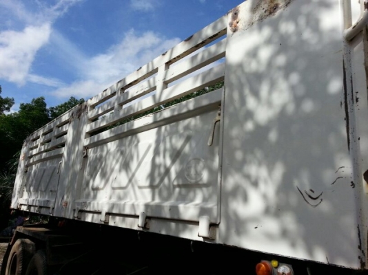 ขายหาง สามมิต  3 เพลา แท้. ปี 52   สนใจติดต่อ 081 - 6079515