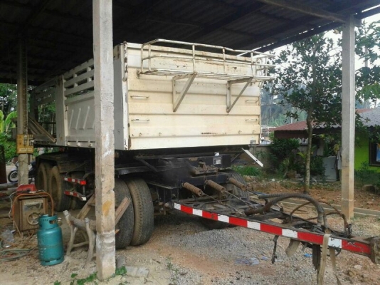 ขายหาง สามมิต  3 เพลา แท้. ปี 52   สนใจติดต่อ 081 - 6079515