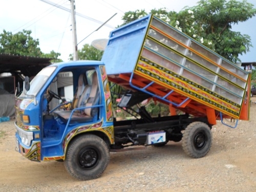 ขายรถอีแต๋นดั้มต่อใหม่พร้อมใช้มีทะเบียนคุมให้ราคาคุยกันได้อีก บรีการส่งฟรีครับ(รับใว้ขายได้อีกราคา)