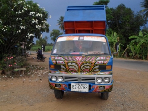 ขายรถอีแต๋นดั้มต่อใหม่พร้อมใช้มีทะเบียนคุมให้ บรีการส่งฟรีครับ(รับใว้ขายได้อีกราคา)