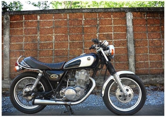 Yamaha SR400 เลขเต็ม