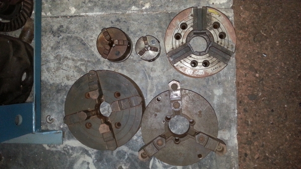 ขายเหมาหัวจับเครื่องกลึง 5หัว 10,000 ด่วนๆครับ