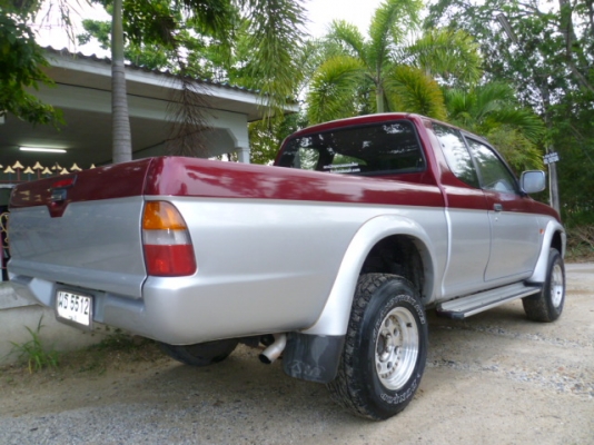 มิตซูบิชิสตราด้า แค็ป โฟวิล