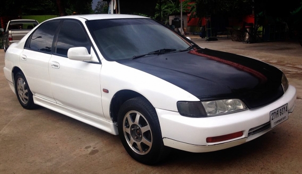 **110,000 บ.ต่อรอง**ขายรถเก๋ง HONDA ACCORD 2.2Exi Auto โฉม ท้ายสองก้อน ปี39/96 เครื่องเดิมเกียร์เดิม ไม่แก๊ส เครื่องแน่นดี แรงๆ ไม่มีเยิ้ม ช่วงล่างหนึบ ไม่มีส่าย หน้า-หลังเดิมไม่เคยชนหนัก ภายในสวย คอนโซลเต็ม พ.พาวเวอร์ ก.ไฟฟ้า เซ็นทรัลล็อค เบาะหนังตะเข็บแ