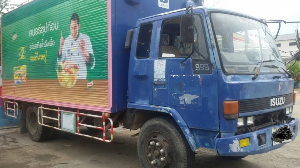 ISUZU-ร๊อคกี้-เครื่อง6BD1-160-ตู้3บาน5.30เมตรครัชซีสวย-ฝากขายครับ.089.6903309.ราคา-375.000บ ISUZU-ร๊อคกี้-เครื่อง6BD1-160-ตู้3บาน5.30เมตรครัชซีสวย-ฝากขายครับ.089.6903309.ราคา-375.000บ