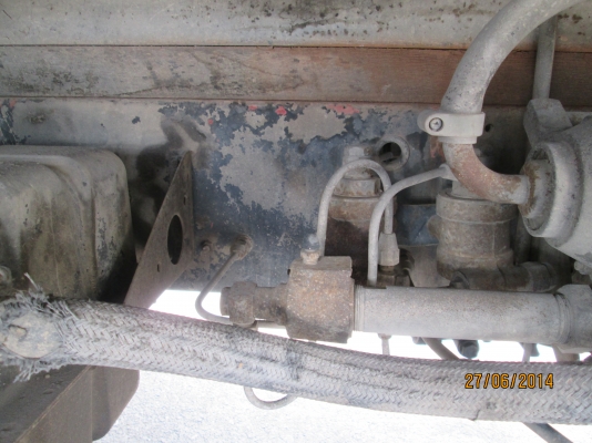 ISUZU-ร๊อคกี้-เครื่อง6BD1-160-ตู้3บาน5.30เมตรครัชซีสวย-ฝากขายครับ.089.6903309.ราคา-375.000บ ISUZU-ร๊อคกี้-เครื่อง6BD1-160-ตู้3บาน5.30เมตรครัชซีสวย-ฝากขายครับ.089.6903309.ราคา-375.000บ