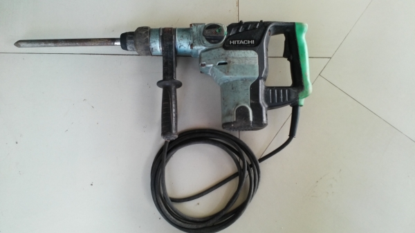 ขาย สว่านตัวไหญ่ 2 ระบบ hitachi