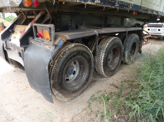 ขายหางลาก3เพลาแท้ดรั้มกะบะสามมิตรลอนเฉียงยาว9เมตรปี50