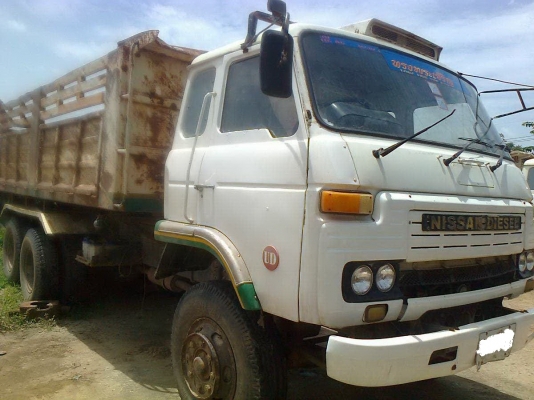 ขายNISSAN UD CW30M 230แรงม้า ดั๊มสภาพสวยพร้อมใช้ ราคาต่อรองได้ ติดต่อได้ที่คุณ อ๊อฟ พิจิตร 086-737-9991
