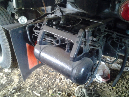 ขาย10ล้อจำโบ้คัชซีให่ญช่วงล่างให่ญสวยๆพร้อมใช้ดั้มมิเนียม