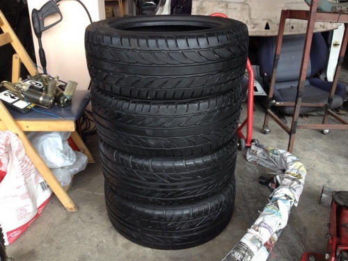 ขายยาง 195/55/15 กับ 195/50/15 ดอกหนา เนื้อนิ่ม