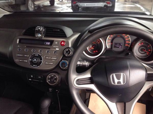 ขายHonda jazz i-VTEC 1.5 (V) AT 2009