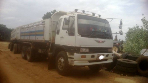 ***ขายแล้วครับขอบคุณ Truck2hand  ขาย10ล้อพ่วง แม่+ลูกดั้มหินทราย ราคาเบาๆ HINO FM3MNLD 240HP ปี45 เครื่องเดิมเกียร์เดิม M10C 240แรง เครื่องดี แน่นดี แรงดี เกียร์ดีไม่หลุด ช่วงล่างเดิมคัสซีดี ไม่ปะไม่ดาม แต่มีบวม ซับในช่วงคอ ซับบน-ซับล่าง บางจุด (ตามรูป)