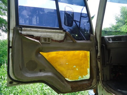 ขายด่วนรถสิบล้อหัวลากหลงยูโรวัลเครือง6D16โบอินเตอปี46