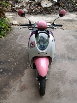 ขาย Honda Scoopy i ชมพู-ขาวปลายปี2555 ราคา 21,000บาท ถูกมากอย่าคิดนาน