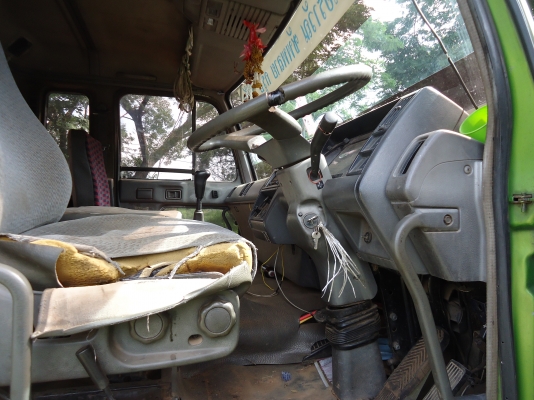 ขายรถสิบล้อหัวลากพร้อมหางคอกสูง3เพลายัดยาว12.5เมตรปี49