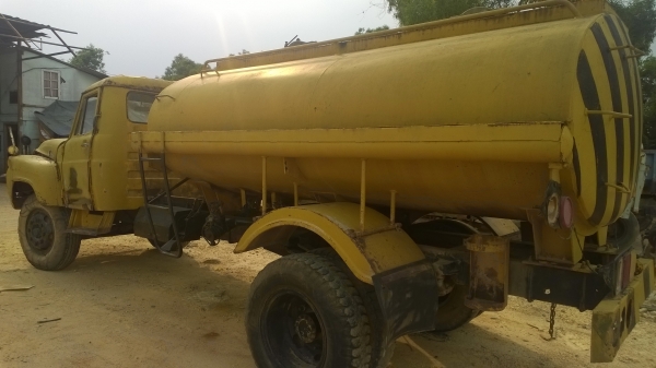 6ล้อหน้ายาวISUZU...120แรง รถบรรทุกน้ำมันดีเซล..คัสซีสวย เครื่องสวยมาก...