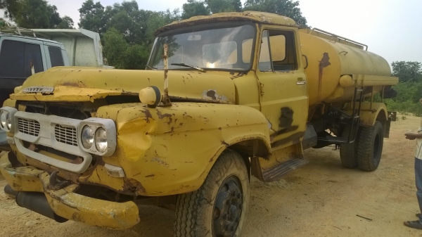 6ล้อหน้ายาวISUZU...120แรง รถบรรทุกน้ำมันดีเซล..คัสซีสวย เครื่องสวยมาก...