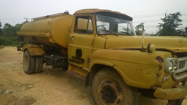 6ล้อหน้ายาวISUZU...120แรง รถบรรทุกน้ำมันดีเซล..คัสซีสวย เครื่องสวยมาก...