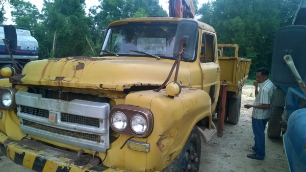 6ล้อหน้ายาวISUZU 165แรง..ติดเครนเฮี๊ยบ3ตัน..รถสวย ช่วงล่างใหญ่ เฟืองท้ายใหญ่165