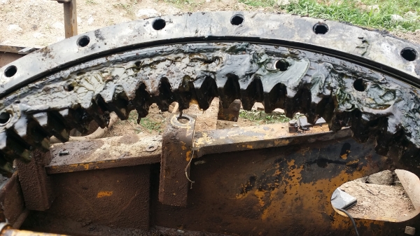 ขายอะใหล่ด่วน KOMATSU PC120-3ทั้งคัน